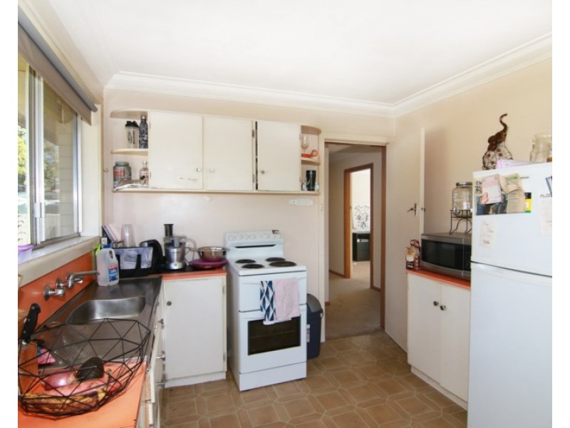 16 Bowman Avenue, Armidale NSW 2350