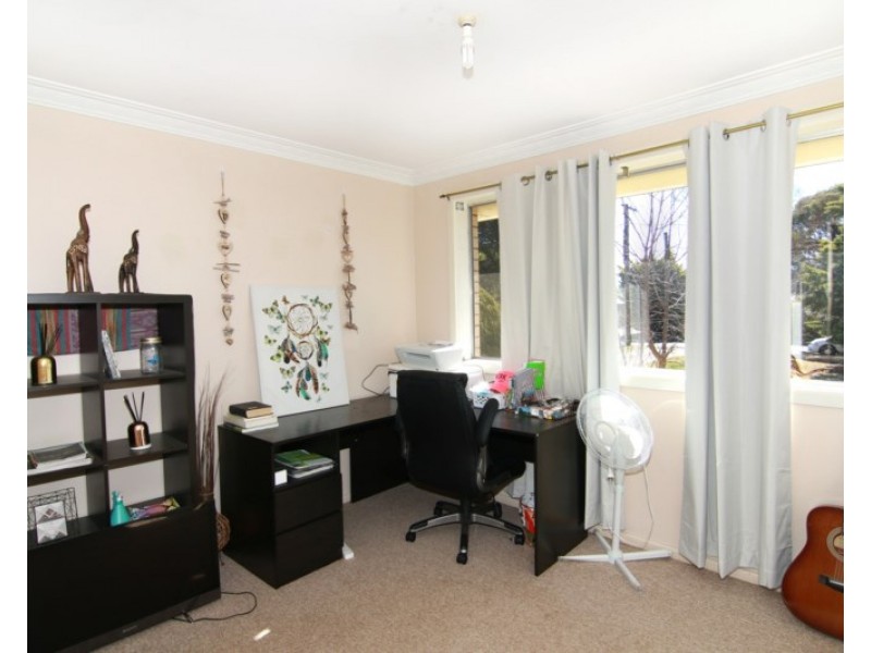 16 Bowman Avenue, Armidale NSW 2350