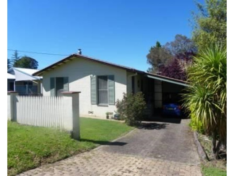 14 Trim Street, Armidale NSW 2350