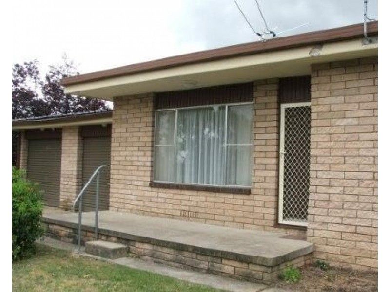 1/11 Marshall Avenue, Armidale NSW 2350