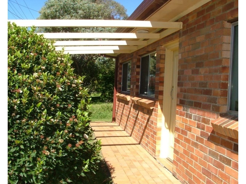 4/2 Simpson Avenue, Armidale NSW 2350