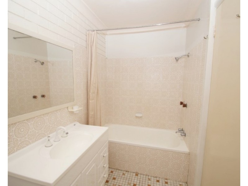 3/20 Drummond Avenue, Armidale NSW 2350