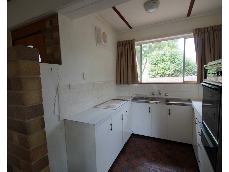 33 Chestnut Avenue, Armidale NSW 2350