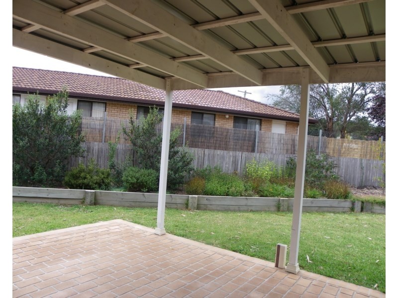 16 Northey Drive, Armidale NSW 2350