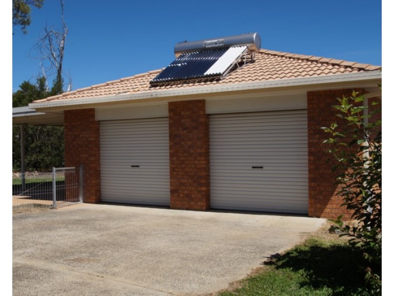 16 Northey Drive, Armidale NSW 2350