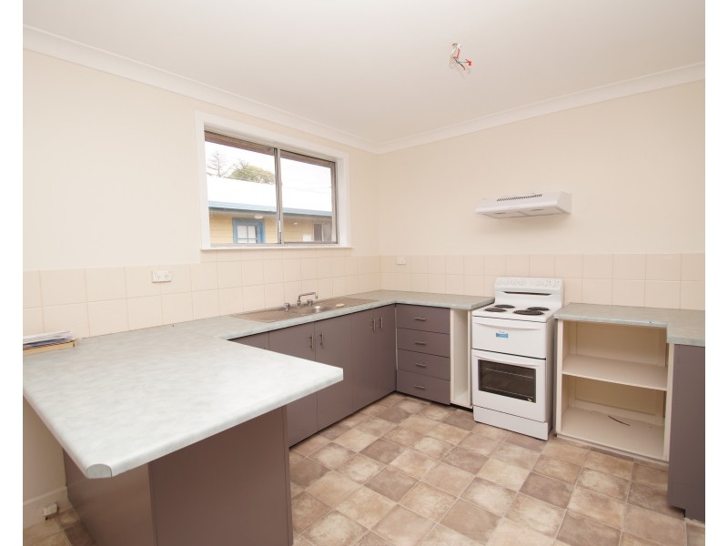 14 Trim Street, Armidale NSW 2350