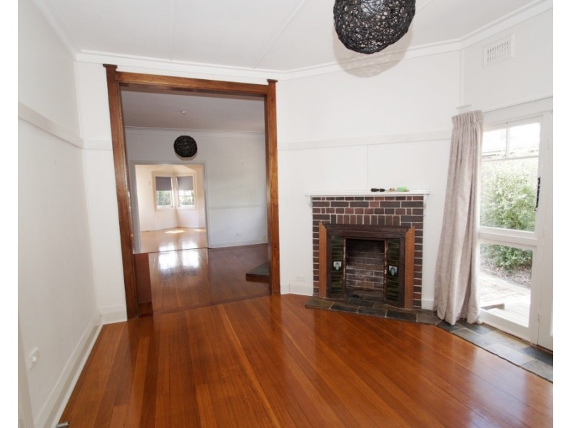 193 Marsh Street, Armidale NSW 2350