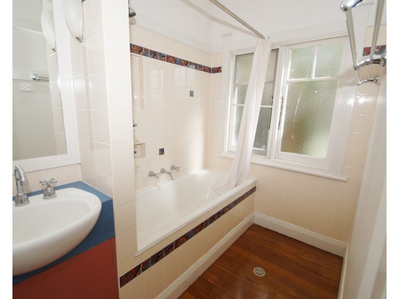 193 Marsh Street, Armidale NSW 2350