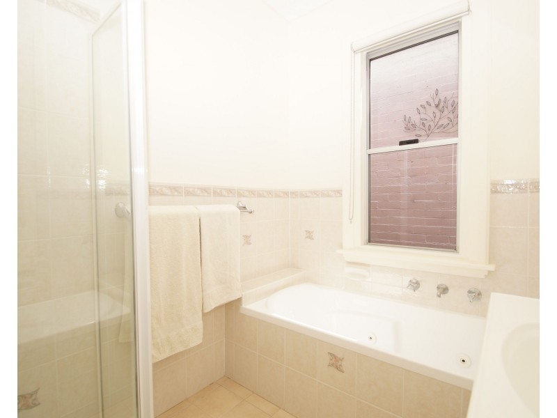 44 Bridge Street, Uralla NSW 2358