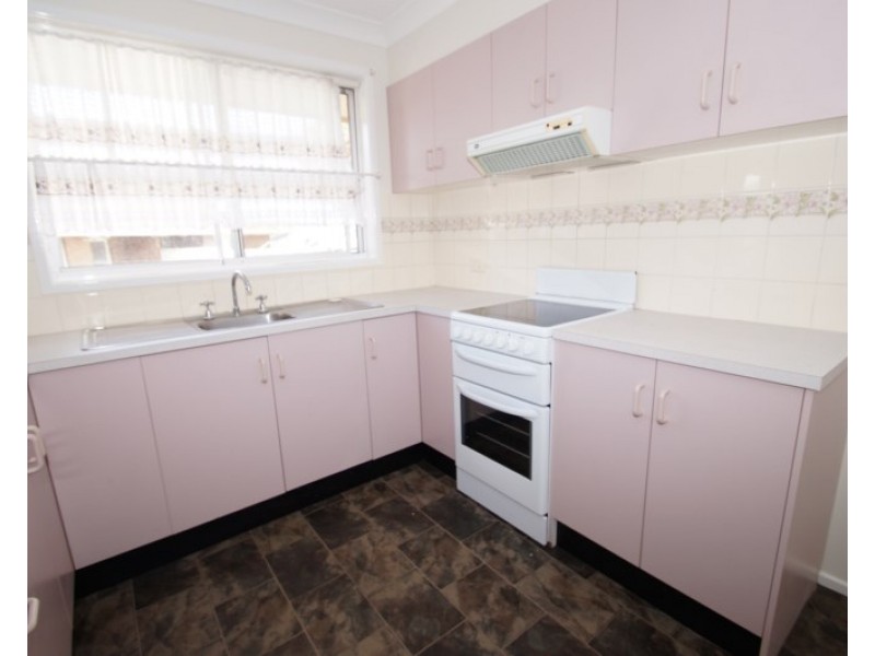 2/5 Evangelene Crescent, Armidale NSW 2350