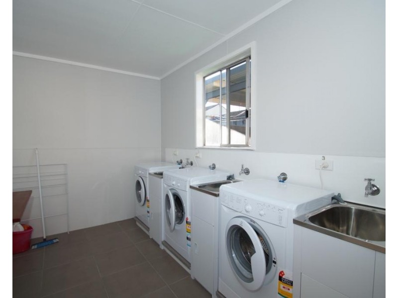 1/2 Simpson Avenue, Armidale NSW 2350