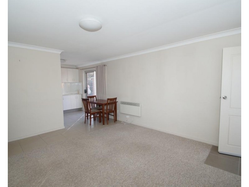 1/2 Simpson Avenue, Armidale NSW 2350
