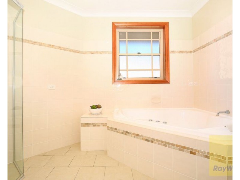 69 The Avenue, Armidale NSW 2350