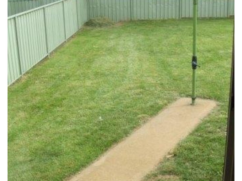 10 Fiona Place, Armidale NSW 2350
