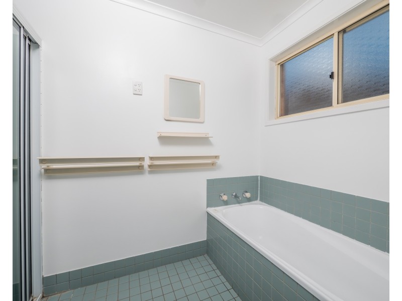 10 Hunt Avenue, Armidale NSW 2350