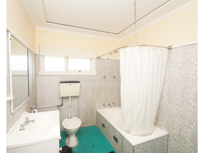 218 Erskine Street, Armidale NSW 2350