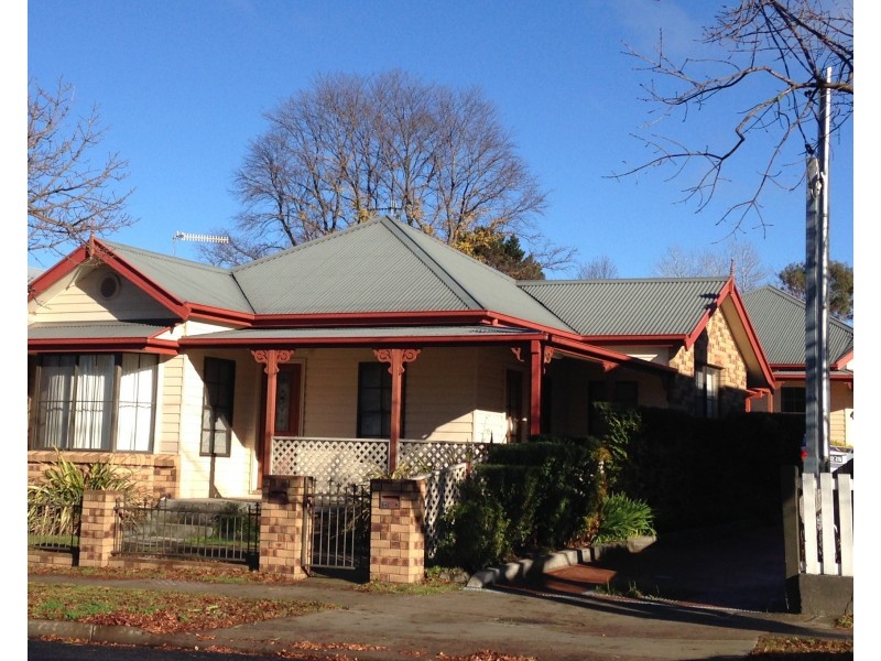 64a Marsh Street, Armidale NSW 2350