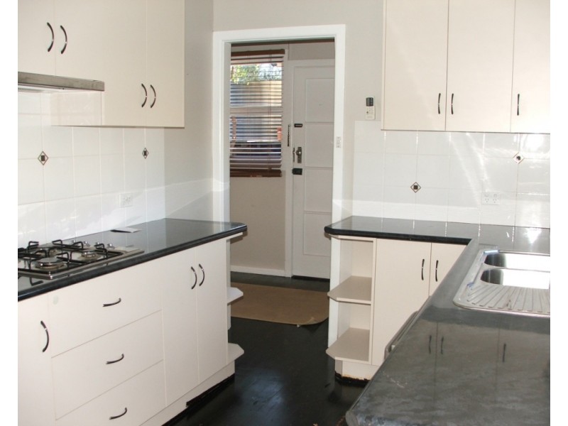 1 Merinda Place, Armidale NSW 2350