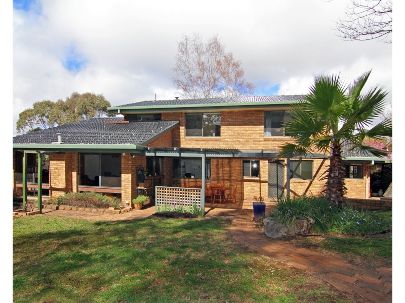 13 Stewart Crescent, Armidale NSW 2350