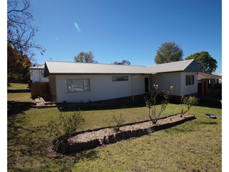 137 Jeffrey Street, Armidale NSW 2350