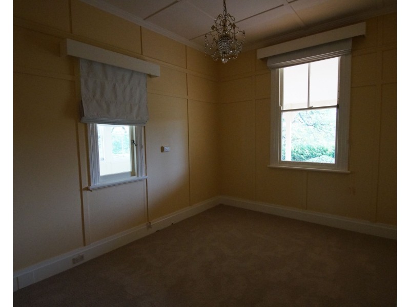 189 Faulkner Street, Armidale NSW 2350