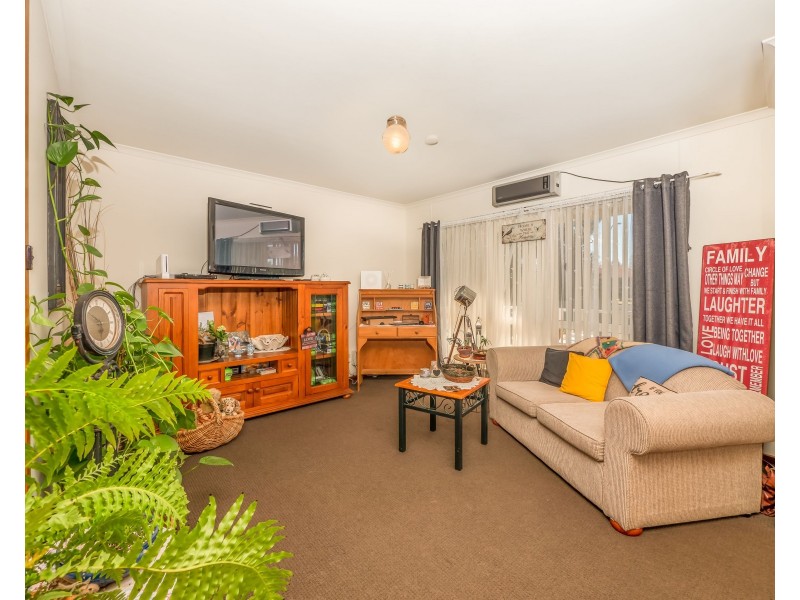 6 Samuelson Crescent, Armidale NSW 2350