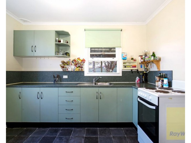 5 PG Love Avenue, Armidale NSW 2350