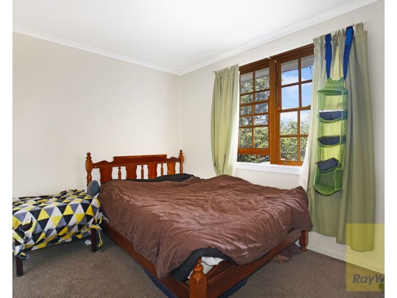 5 PG Love Avenue, Armidale NSW 2350