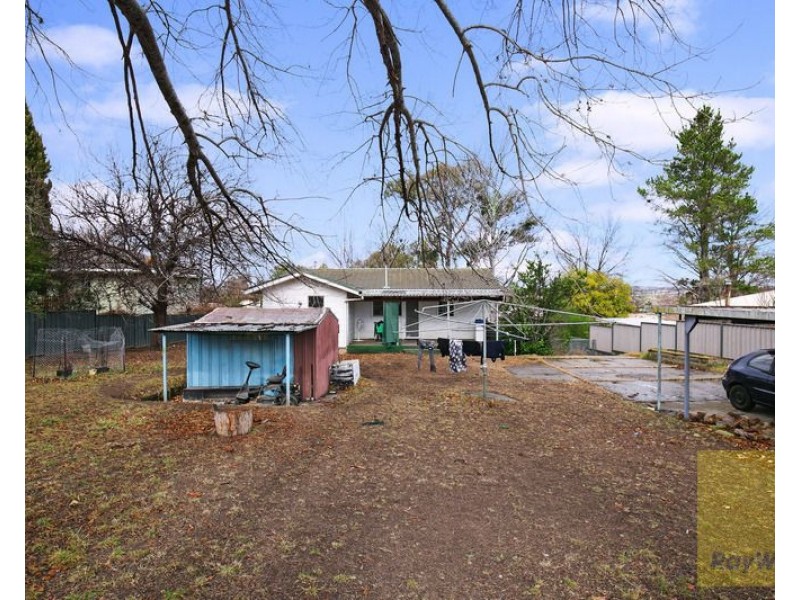 5 PG Love Avenue, Armidale NSW 2350