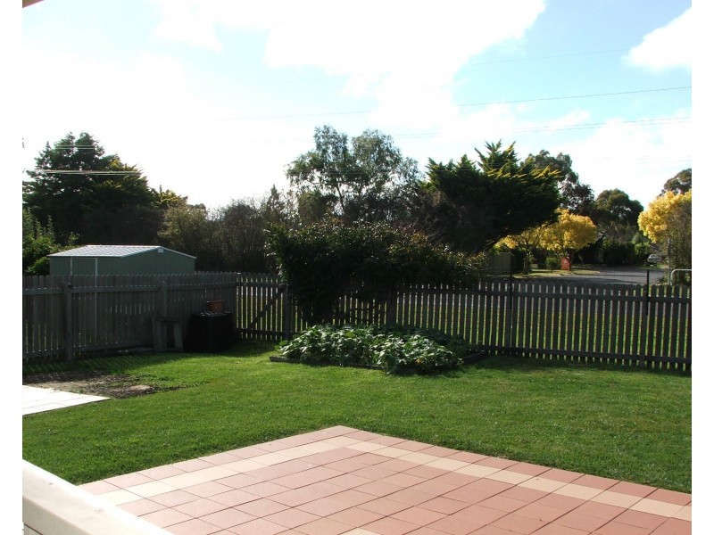 9 Erin Court, Armidale NSW 2350