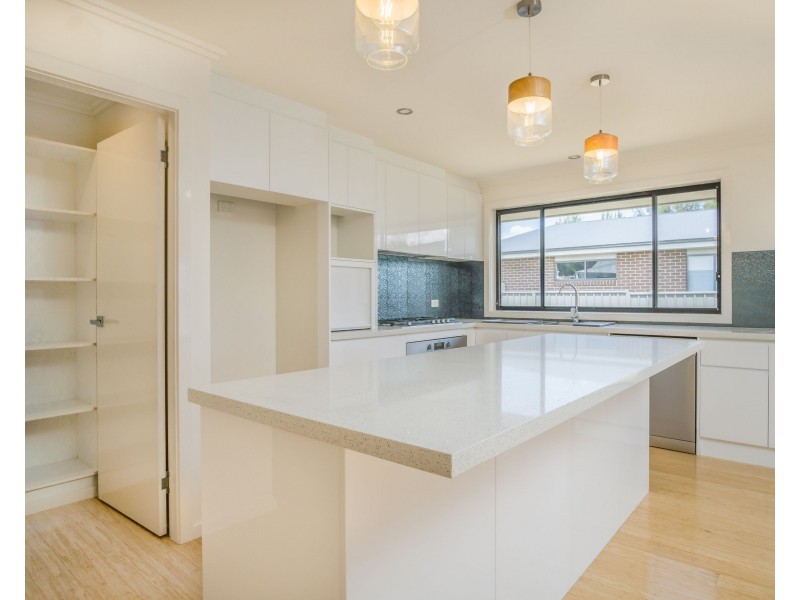 10 Albion Close, Armidale NSW 2350