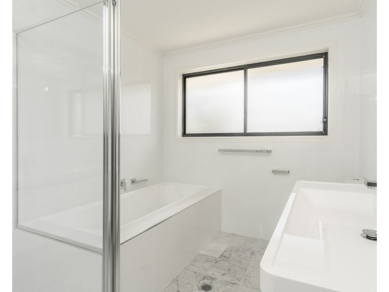 10 Albion Close, Armidale NSW 2350