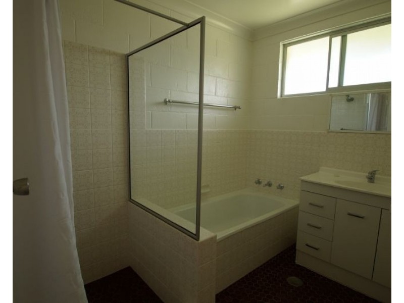 4 Tamar Place, Armidale NSW 2350