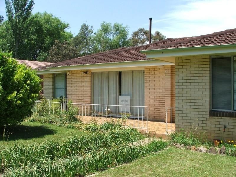 27 Chestnut Avenue, Armidale NSW 2350