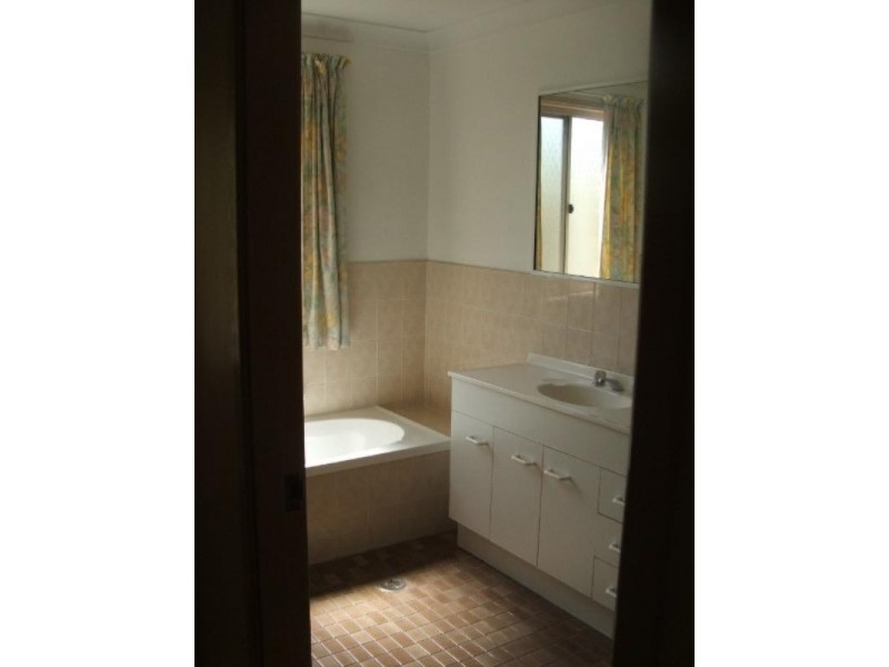 1/3 The Boulevard, Armidale NSW 2350