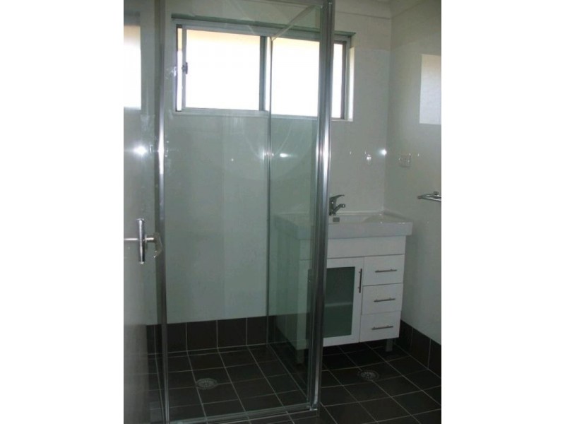 2/3 Wigan Avenue, Armidale NSW 2350