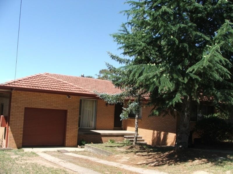 196 Erskine Street, Armidale NSW 2350