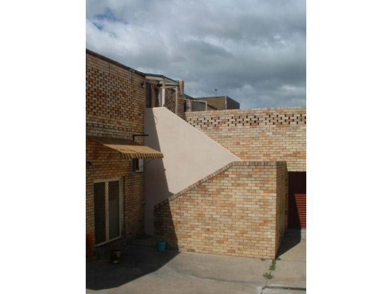 2/36 Marsh Street, Armidale NSW 2350