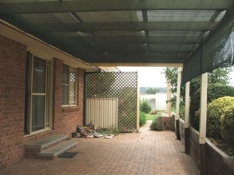 90 Fittler Close, Armidale NSW 2350