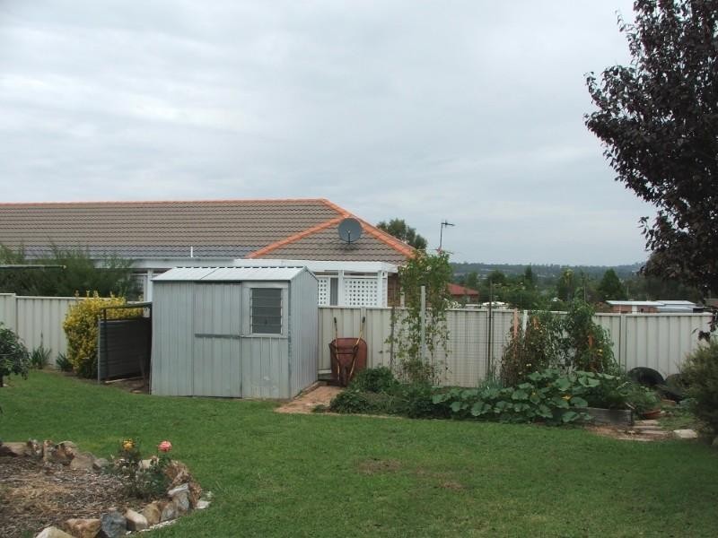 90 Fittler Close, Armidale NSW 2350