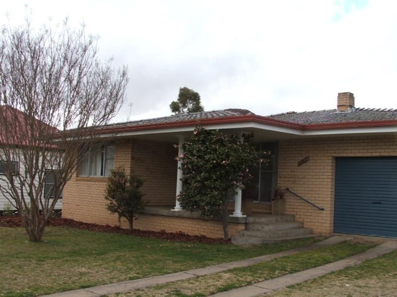 157 Allingham Street, Armidale NSW 2350