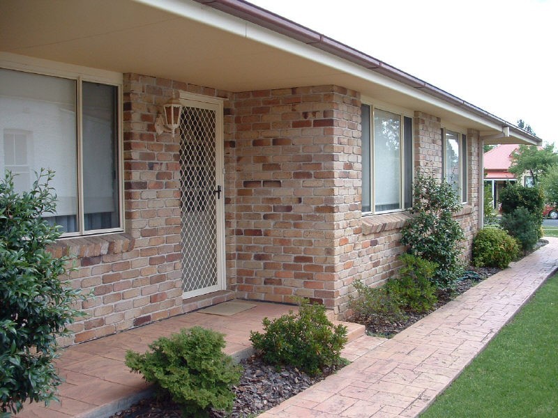 2/74 Beardy Street, Armidale NSW 2350