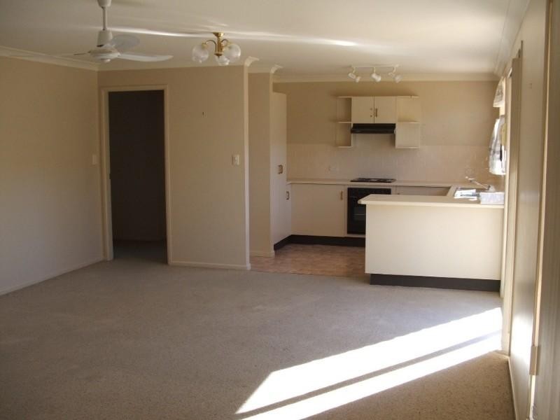 2/87 Queen Elizabeth Drive, Armidale NSW 2350