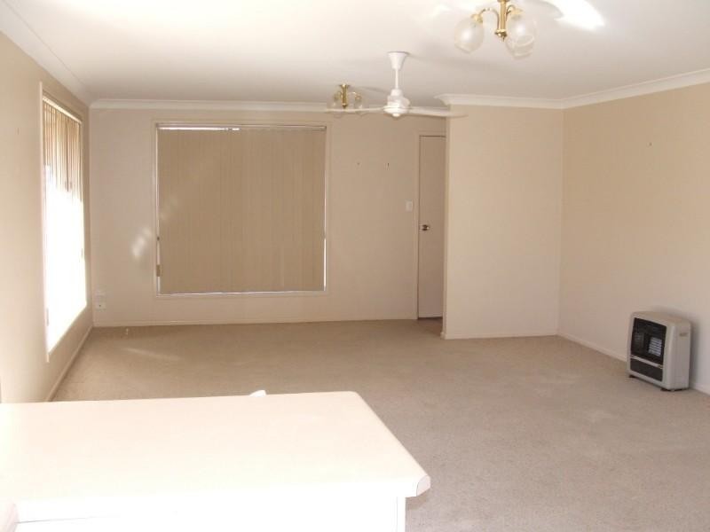 2/87 Queen Elizabeth Drive, Armidale NSW 2350