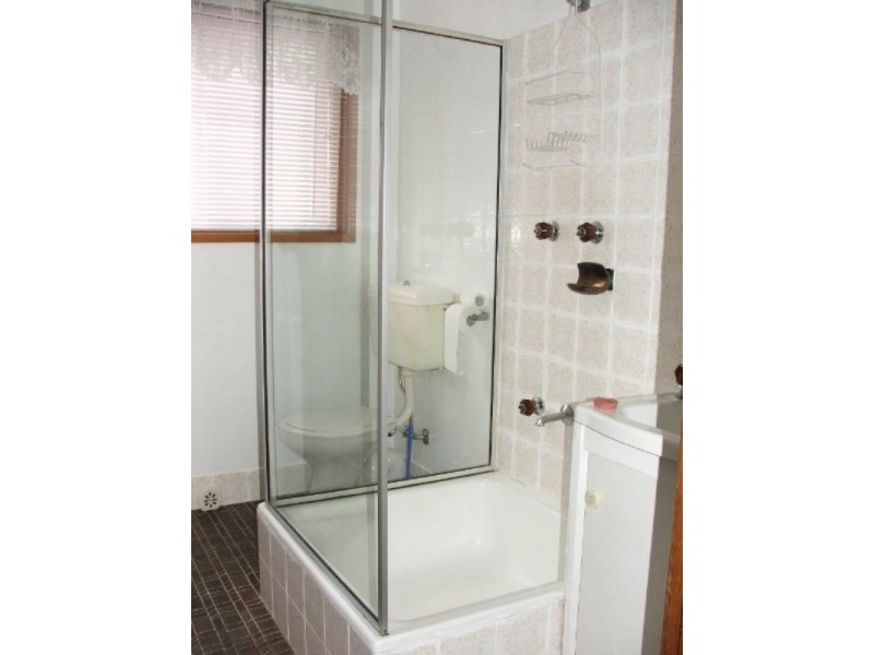 2/9 Marshall Avenue, Armidale NSW 2350