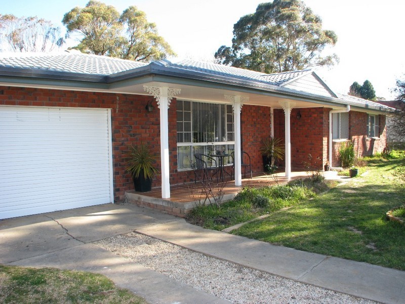 48 Murray Avenue, Armidale NSW 2350