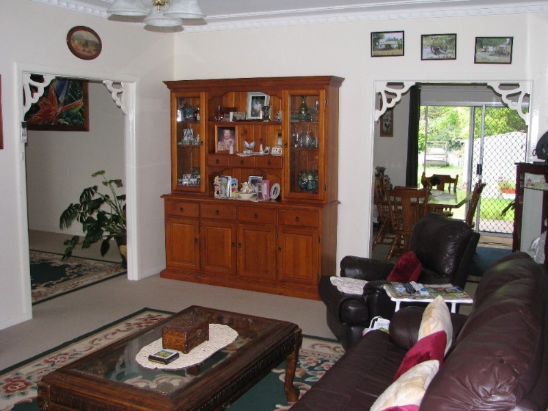 122 Bridge Street, Uralla NSW 2358