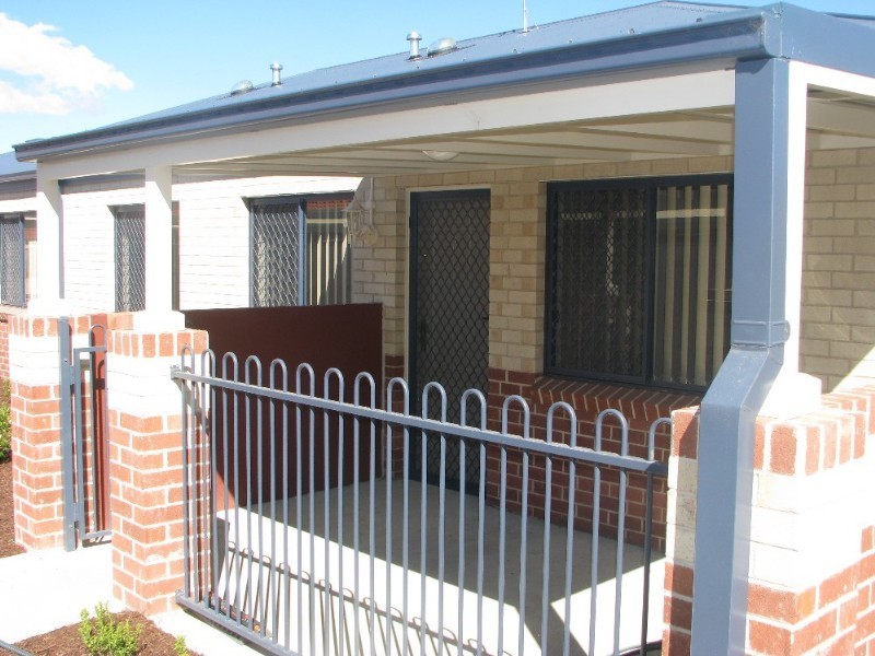 89/80 Queen Elizabeth Drive, Armidale NSW 2350