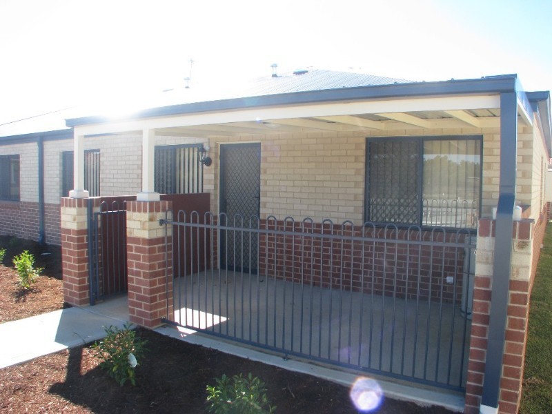 89/80 Queen Elizabeth Drive, Armidale NSW 2350