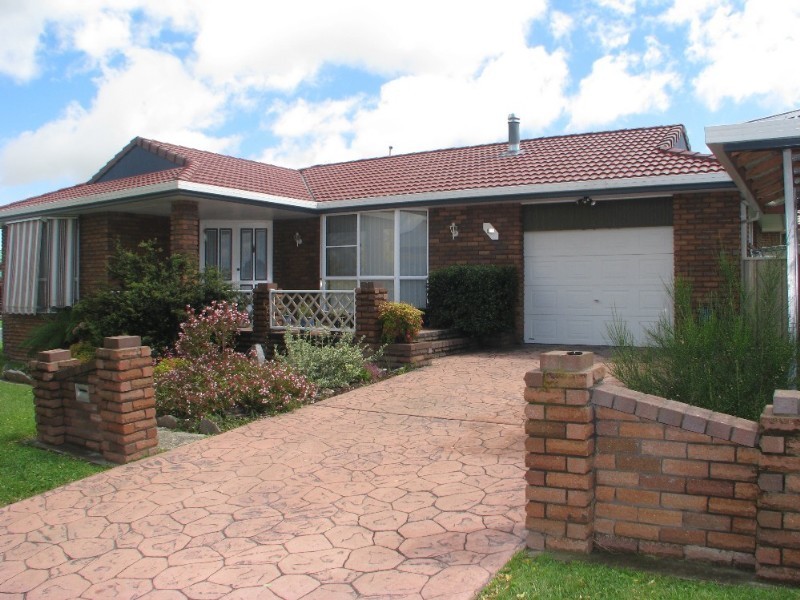 23 Ishbell Drive, Armidale NSW 2350